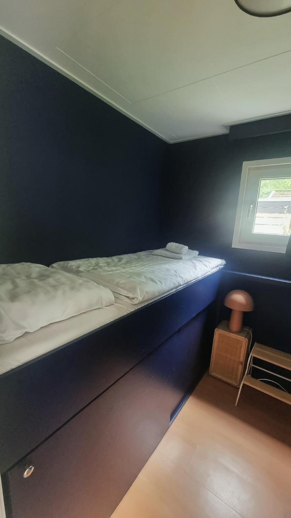 Gezellig Gemoderniseerd Chalet Op De Veluwe Putten Eksteriør billede